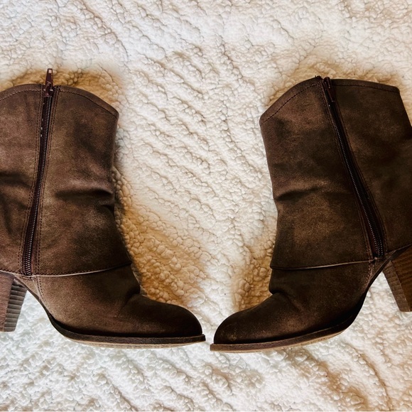 Some Boutique Somewhere Shoes - Cottagecore Style Ankle Booties Sz 8.5